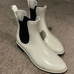 off-white rainboots, worn once